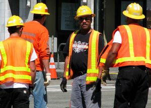 872475_construction_workers.jpg